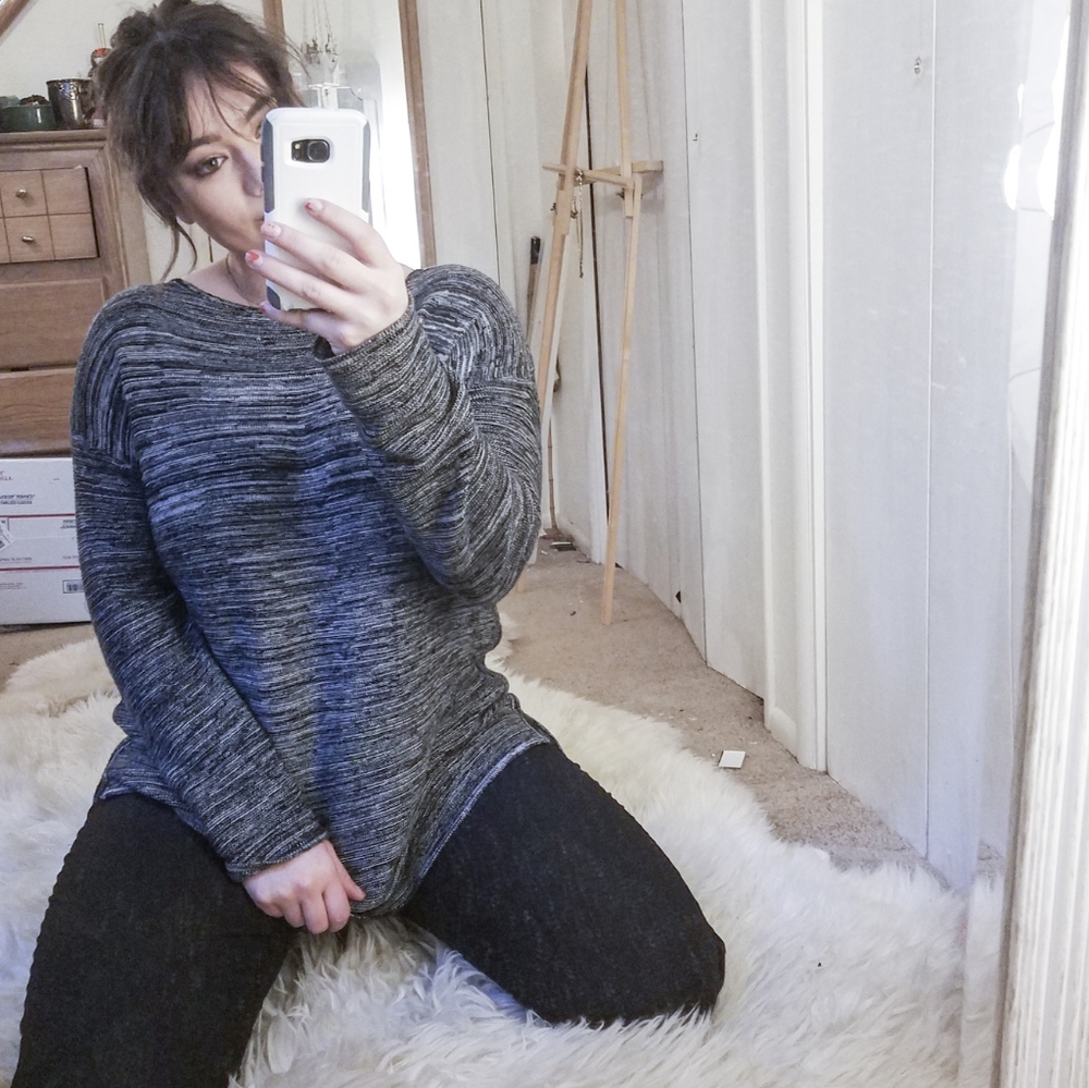 Ellen Tracy Grey And Black Womens Knit Sweater